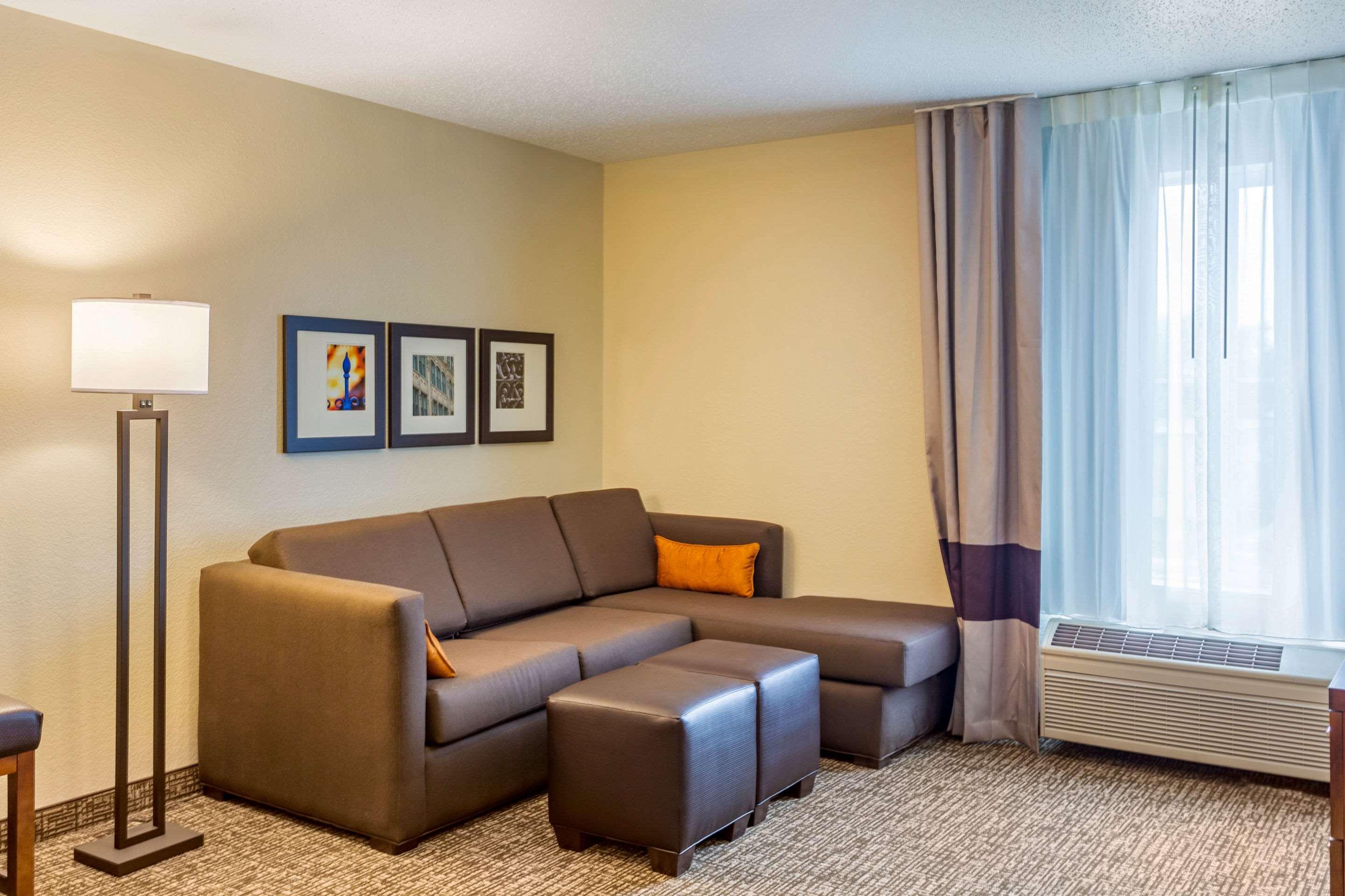 Comfort Inn Dekalb - Adjacent The University מראה חיצוני תמונה