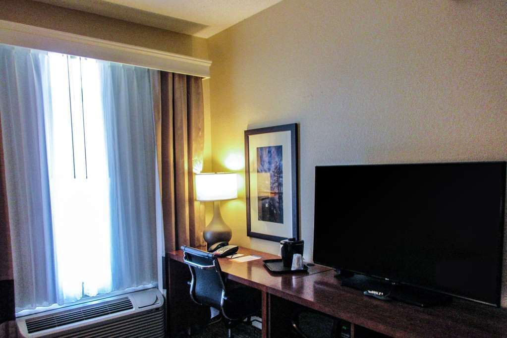 Comfort Inn Dekalb - Adjacent The University חדר תמונה